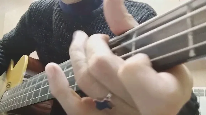 Trying a Gregg Bennett acoustic bass